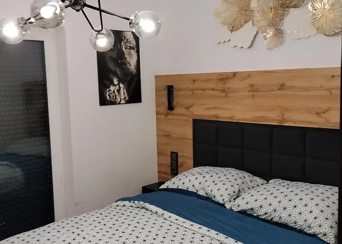 アパート Wiktoria Apartament 70M2 - 6 Osob *